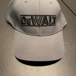 Dewalt Men's CoolPro Hat Mojave Grey Charcoal Water Repelling One Size Fits NWT